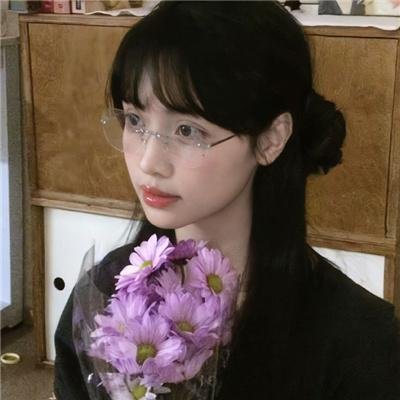 心不在焉的服务生